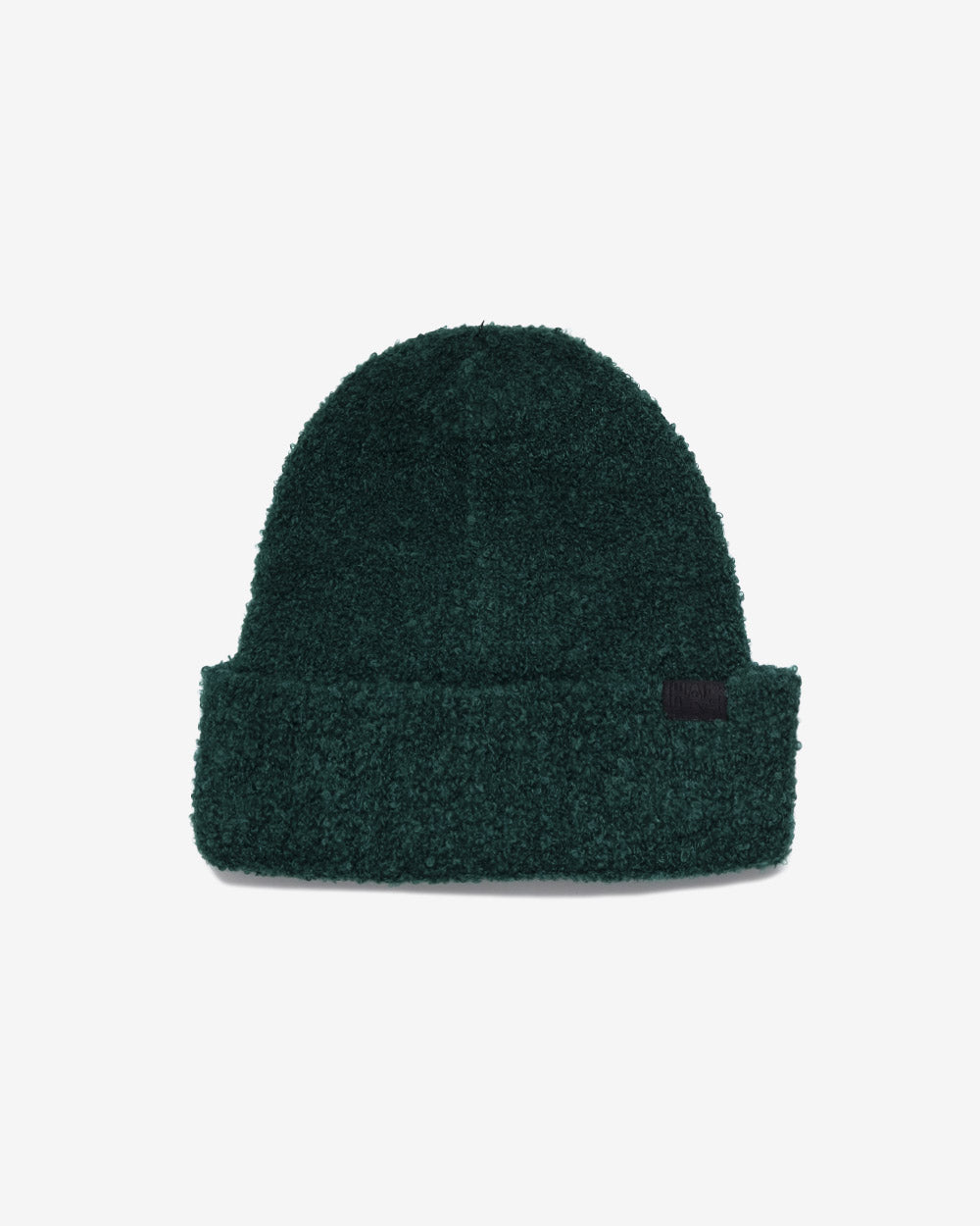 HAE Nomad Beanie in Grün, weiches meliertes Strickmuster mit HAE-Label, 23% Wolle 59% Acryl 17% Polyamid 1% Elastan, freigestellt vor weissem Hintergrund