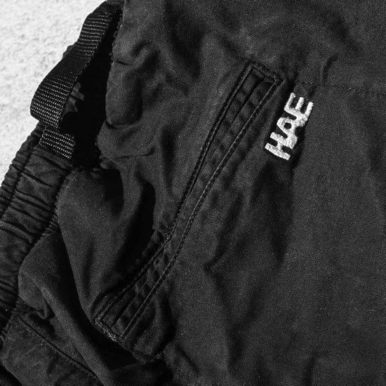Kletterhosen von HAE mit Gesässtasche